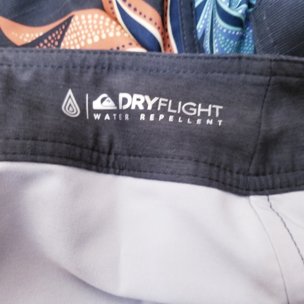 Quicksilver 4Way Stretch Board Shorts - Picture 7 of 8
